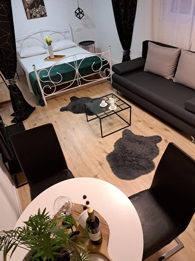 Апартаменты Studio Apartman Maris Задар Экстерьер фото